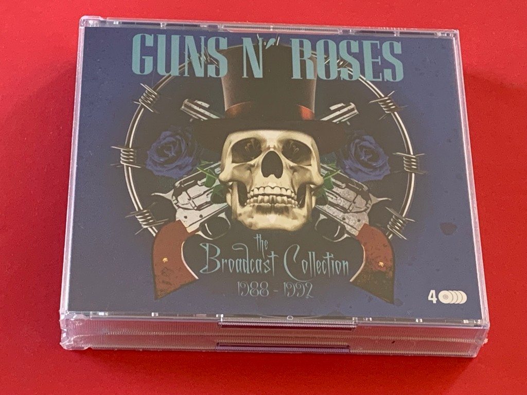 GUNS N' ROSES  THE BROADCAST COLLECTION 1988 - 1992  4 CD - Tienda de  discos y vinilos online, Discos Deluxe