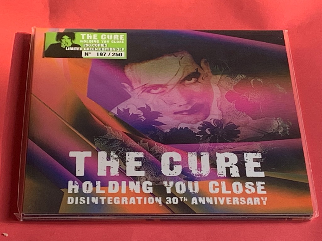 THE CURE  HOLDING YOU CLOSE - DESINTEGRATION 30TH ANNIVERSARY  3
