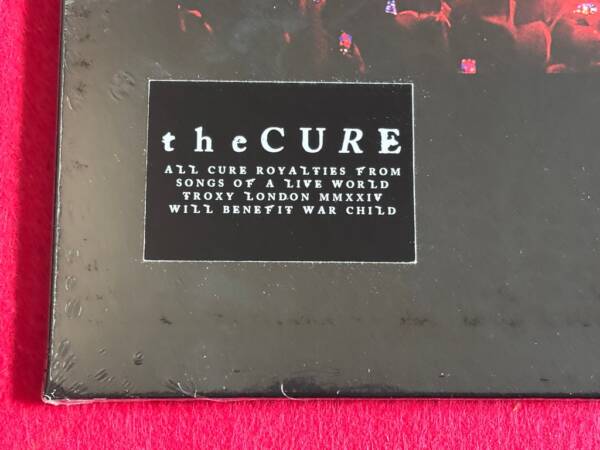 THE CURE " SONGS OF A LIVE WORLD - TOXY LONDON MMXXIV " 1 LP. - Image 2