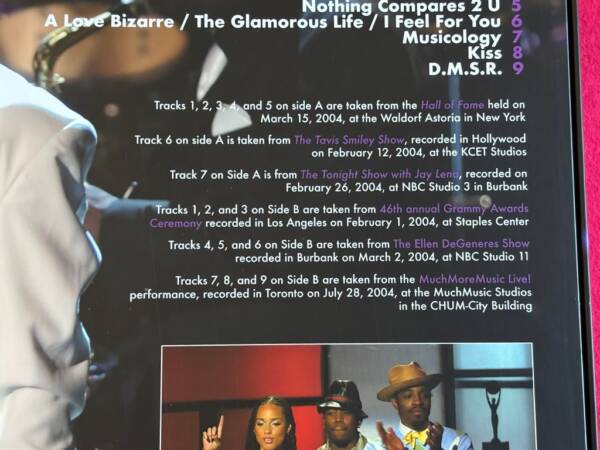 PRINCE " ETERNAL GROOVE: 2004 HALL OF FAME & LEGENDARY BROADCAST " 1 LP + 1 CASSETTE + BLU-RAY + DVD+ BOOKLET. ED. LIMITADA. VINILO DE COLOR. - Imagen 7