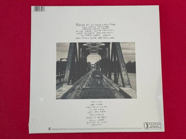 NEIL YOUNG " TALKIN' TO THE TREES " 1 LP. - Image 3