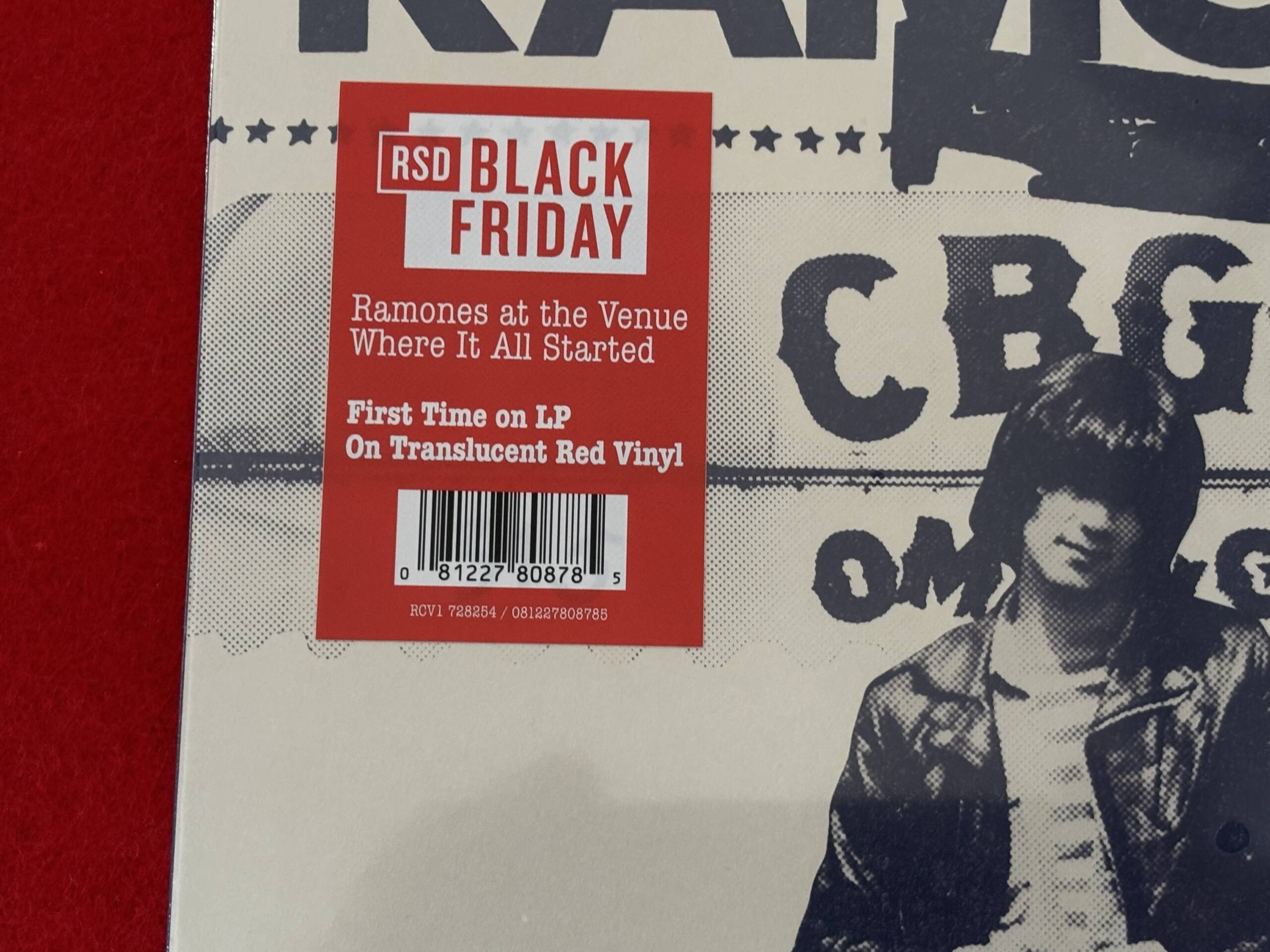 RAMONES " LIVE AT CBGB 1977 " 1 LP. ED. LIMITADA. RSD BLACK FRIDAY 25. VINILO DE COLOR - Imagen 2