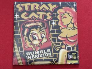 STRAY CATS