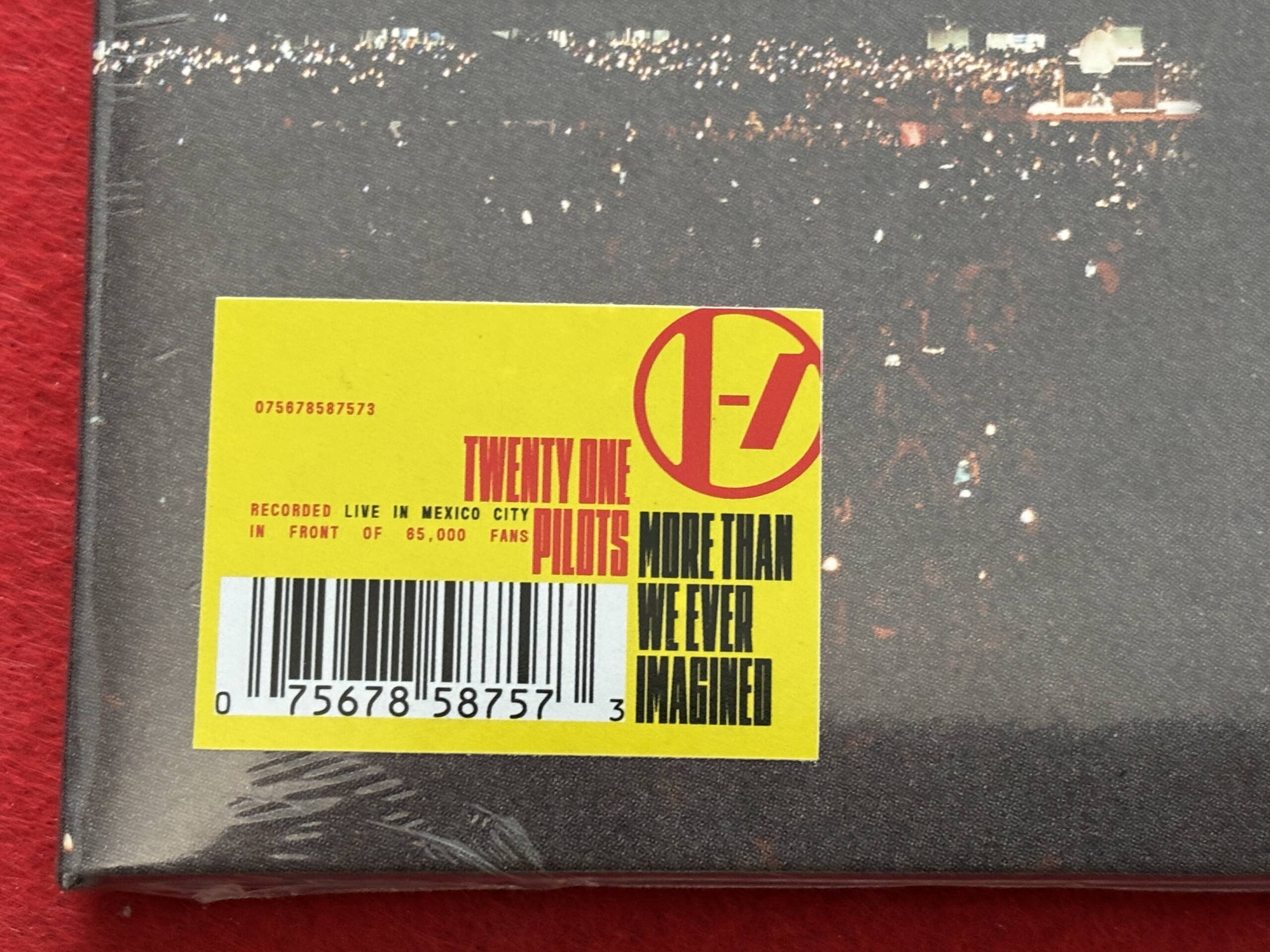 TWENTY ONE PILOTS " MORE THAN WE EVER IMAGIINED " 2 LP. ED. LIMITADA. VINILOS COLOR - Imagen 2